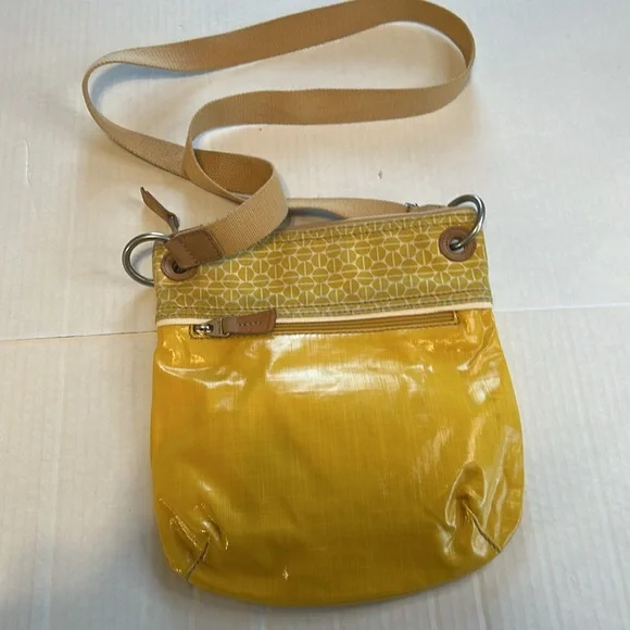Fossil Womens Key-Per Boho Fabric Strap Yellow Vinyl Crossbody Purse - Picture 2 of 11